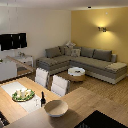Moderne Ferienwohnung Nahe Swr Und Golfplatz بادن بادن المظهر الخارجي الصورة