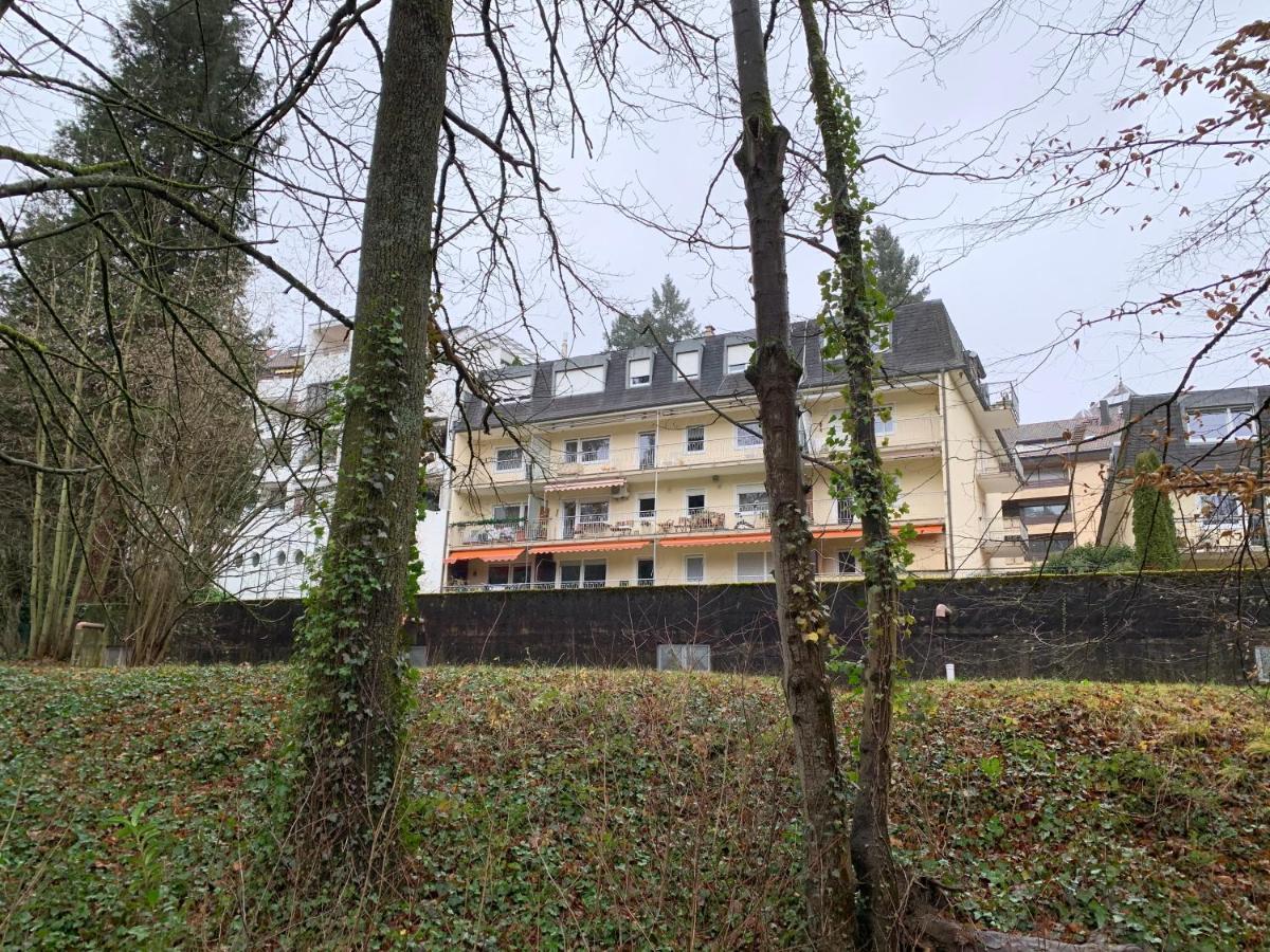 Moderne Ferienwohnung Nahe Swr Und Golfplatz بادن بادن المظهر الخارجي الصورة